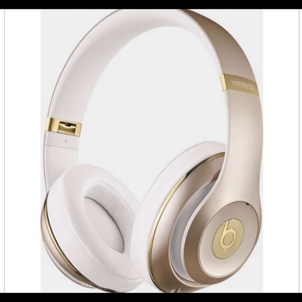 Beats by Dr. Dre Studio2 Wireless Headphones